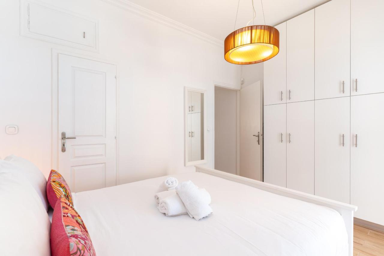 Modern Apartment, Short Walk To Acropolis Sites Aten Exteriör bild