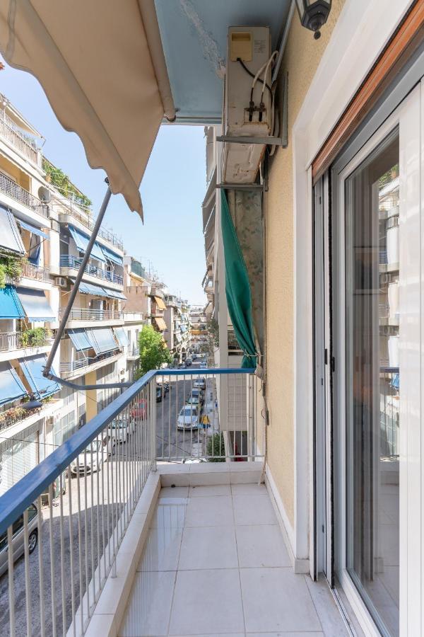 Modern Apartment, Short Walk To Acropolis Sites Aten Exteriör bild